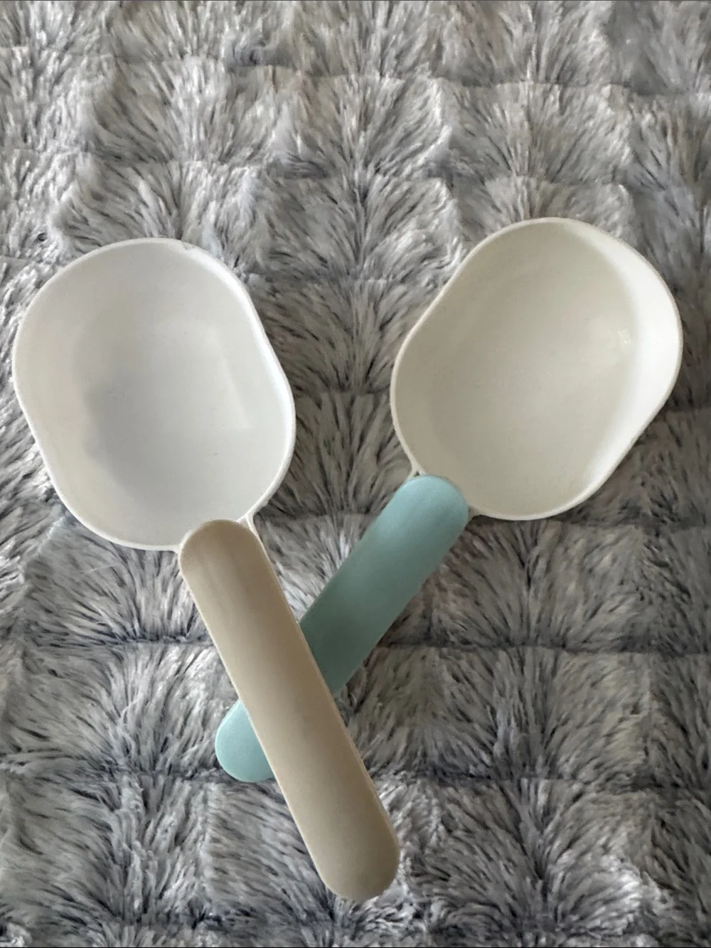 White and Light Blue Plastic Pet Food Scoops -